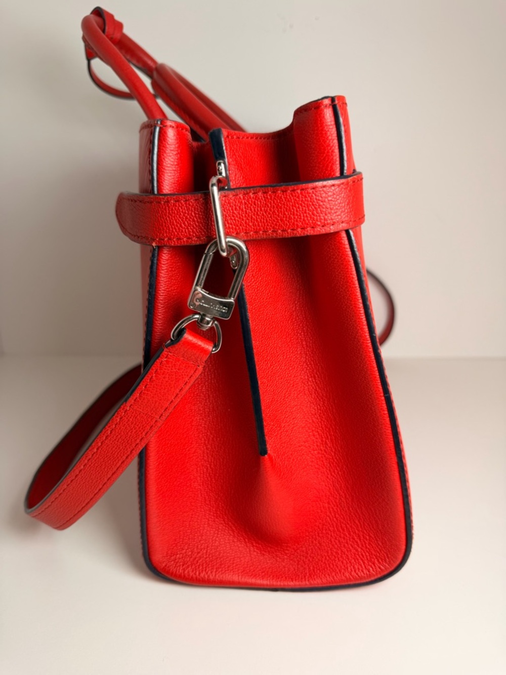 Louis Vuitton Red Epi Twist Tote with Gold Hardware - Picture 6 of 16